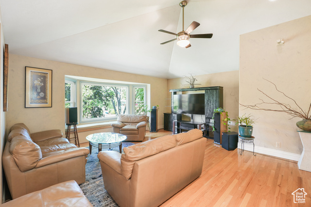 Photo 12 for MLS #2105333 at 3364 E Creek Rd