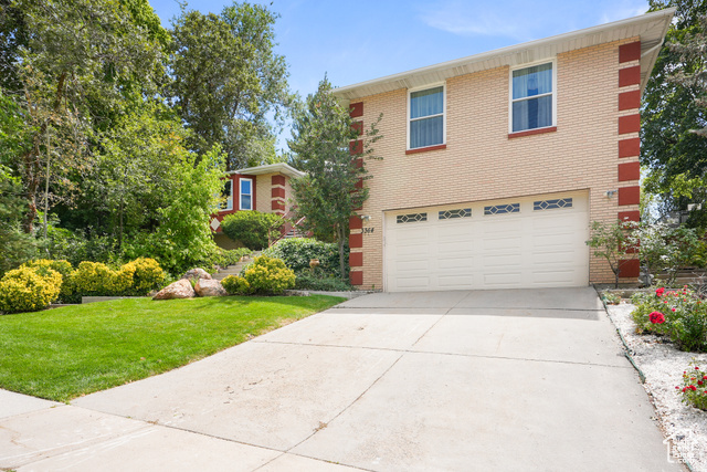 Photo 9 for MLS #2105333 at 3364 E Creek Rd