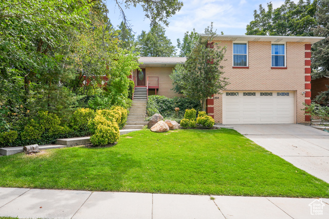 Photo 8 for MLS #2105333 at 3364 E Creek Rd
