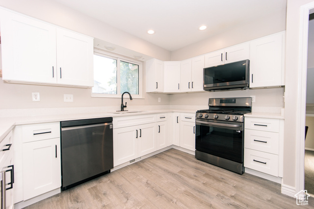 Photo 14 for MLS #2105334 at 1086 N Oakridge Dr