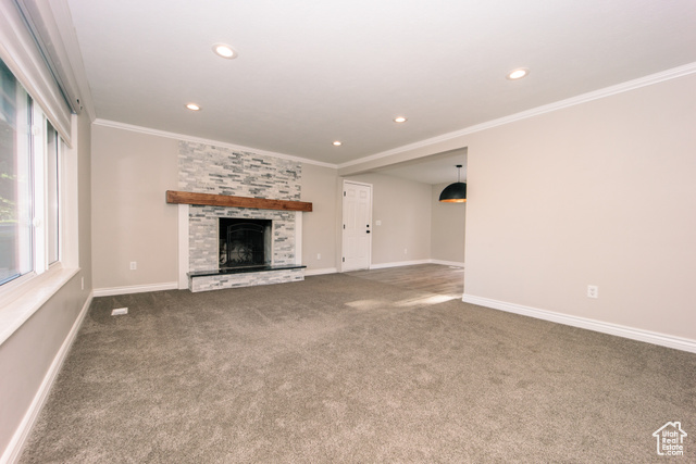Photo 7 for MLS #2105334 at 1086 N Oakridge Dr