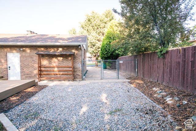 Photo 40 for MLS #2105334 at 1086 N Oakridge Dr
