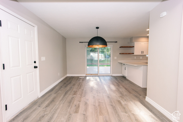 Photo 9 for MLS #2105334 at 1086 N Oakridge Dr