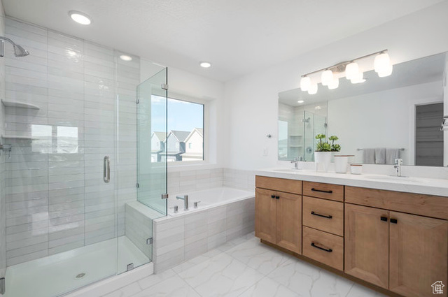 Photo 8 for MLS #2105336 at 909 W Bullion St #11