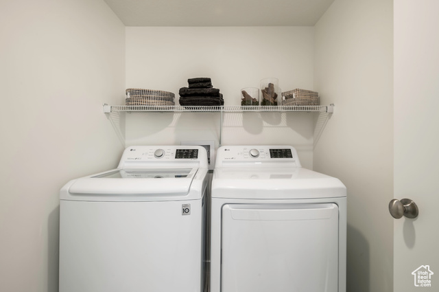 Photo 7 for MLS #2105336 at 909 W Bullion St #11