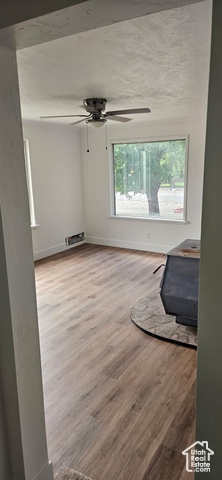 Photo 7 for MLS #2105338 at 284 N Main