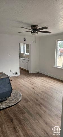 Photo 6 for MLS #2105338 at 284 N Main
