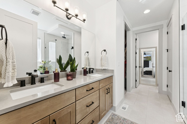 1390 E Orchard Ridge Ln