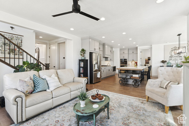 1390 E Orchard Ridge Ln