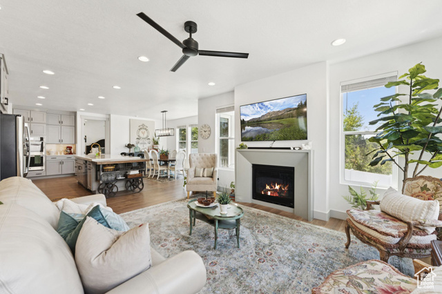 1390 E Orchard Ridge Ln