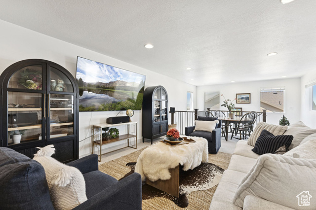 1390 E Orchard Ridge Ln