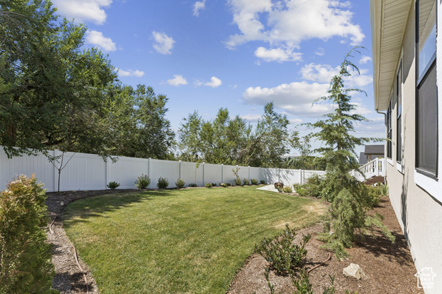 1390 E Orchard Ridge Ln