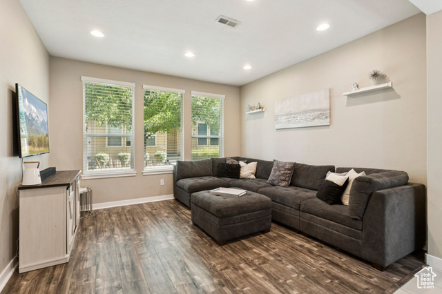 3732 W Angelica Way
