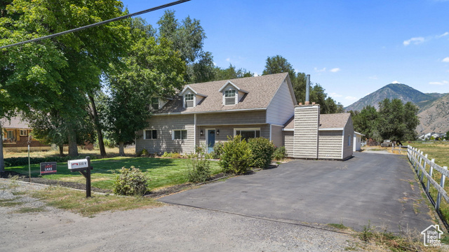 Photo 3 for MLS #2105360 at 530 W Maple St