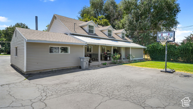 Photo 26 for MLS #2105360 at 530 W Maple St