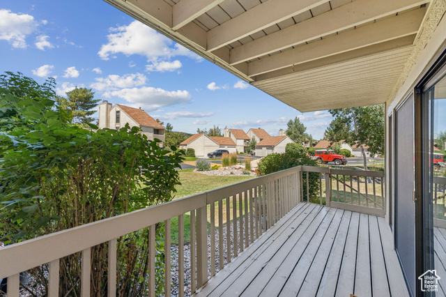 Photo 35 for MLS #2105369 at 40 Spaulding Ct
