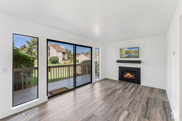 Photo 4 for MLS #2105369 at 40 Spaulding Ct