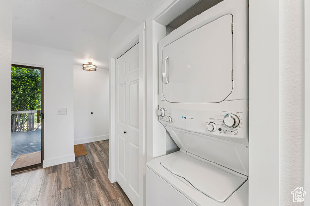Photo 13 for MLS #2105369 at 40 Spaulding Ct