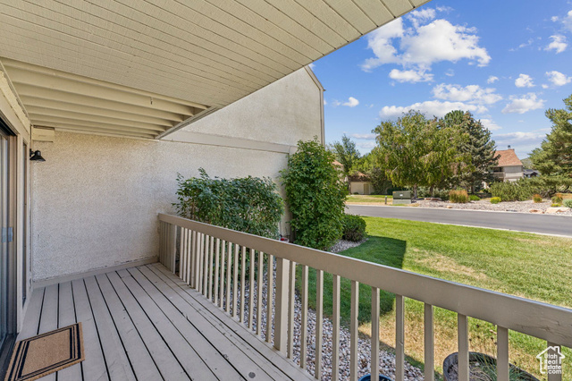 Photo 36 for MLS #2105369 at 40 Spaulding Ct
