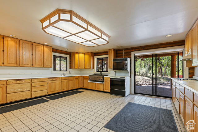 Photo 22 for MLS #2105376 at 4725 Pine Ridge Rd