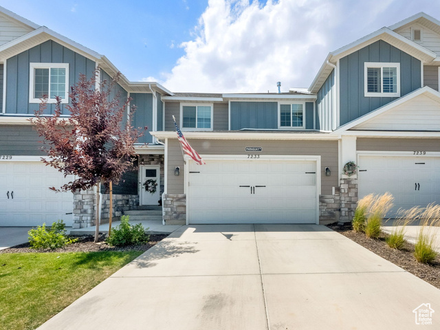 7233 N HIDDEN LOOP RD, Eagle Mountain UT 84005