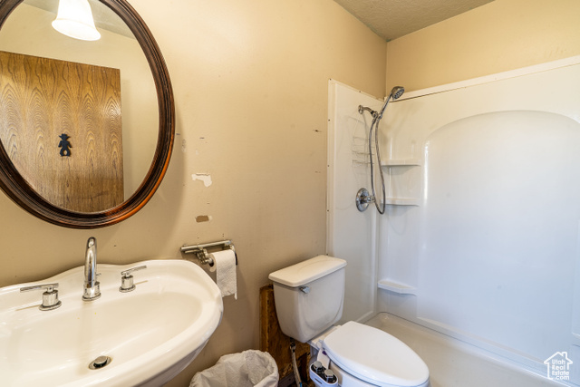 Photo 8 for MLS #2105380 at 77 N 100 West