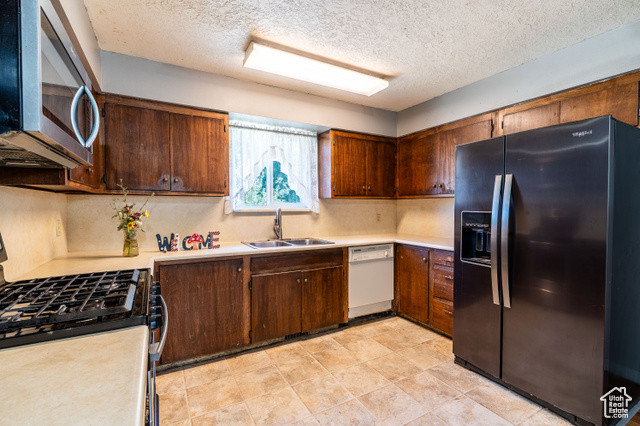 Photo 4 for MLS #2105380 at 77 N 100 West