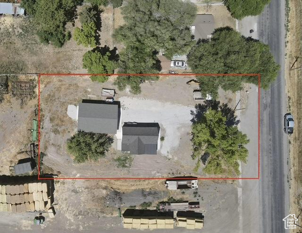 Photo 10 for MLS #2105382 at 627 N Main