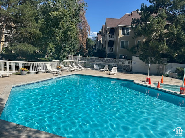 Photo 4 for MLS #2105385 at 1196 E Waterside Cv #22