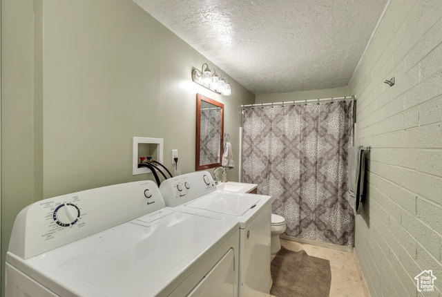 Photo 10 for MLS #2105389 at 1436 S Roberta St