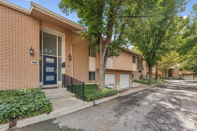 4803 S 2124 E, Holladay UT 84117