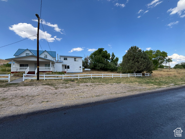 Photo 2 for MLS #2105407 at 400 W Canyon St