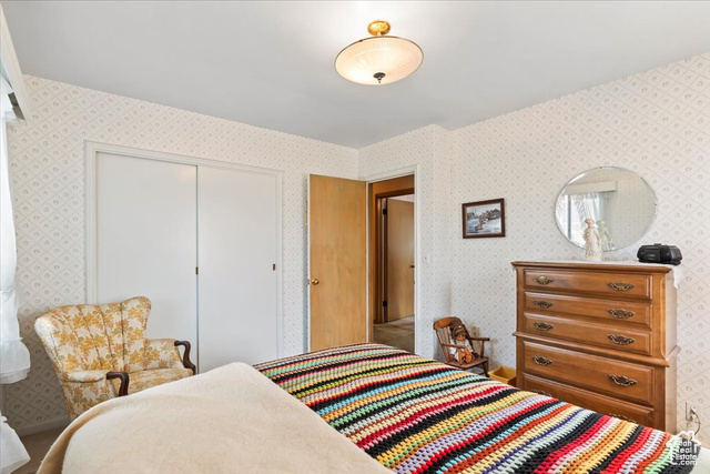 Photo 22 for MLS #2105425 at 1478 E Roosevelt Ave