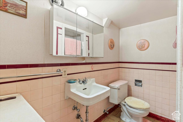 Photo 18 for MLS #2105425 at 1478 E Roosevelt Ave