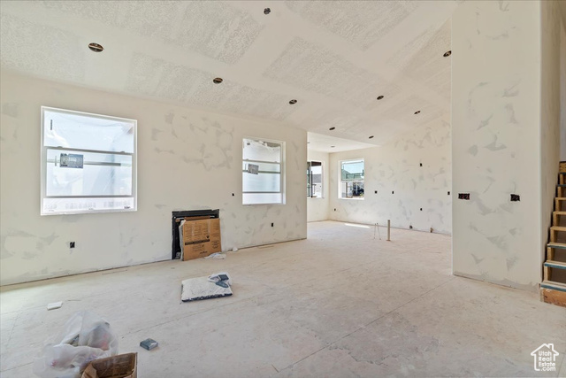 Photo 4 for MLS #2105436 at 2519 W 2950 North