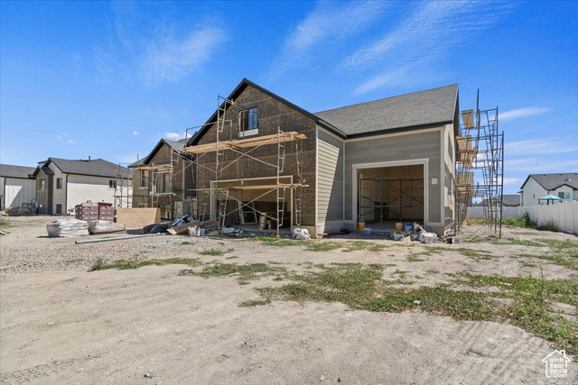 Photo 2 for MLS #2105436 at 2519 W 2950 North