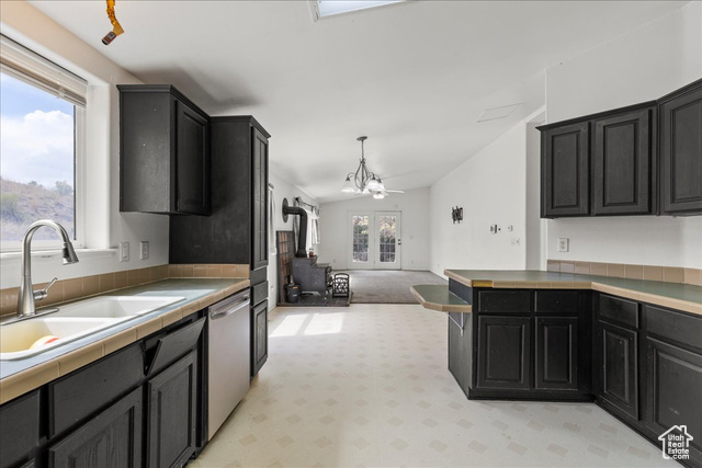Photo 7 for MLS #2105447 at 421 W Larson Rd