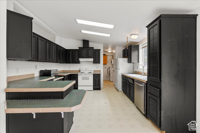 Photo 5 for MLS #2105447 at 421 W Larson Rd