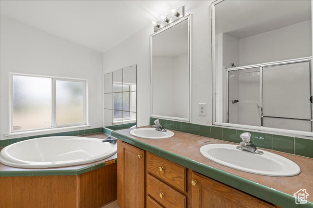 Photo 13 for MLS #2105447 at 421 W Larson Rd