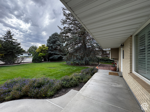 Photo 5 for MLS #2105485 at 500 W Clark St