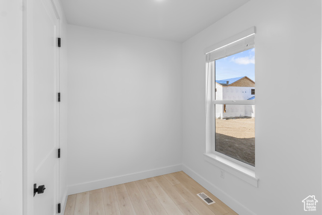 Photo 13 for MLS #2105497 at 671 N 200 East