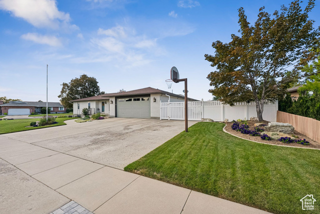 Photo 63 for MLS #2105503 at 1453 E Mums Cir