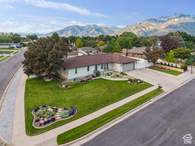 Photo 65 for MLS #2105503 at 1453 E Mums Cir