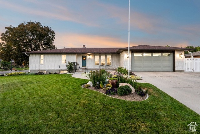 Photo 4 for MLS #2105503 at 1453 E Mums Cir