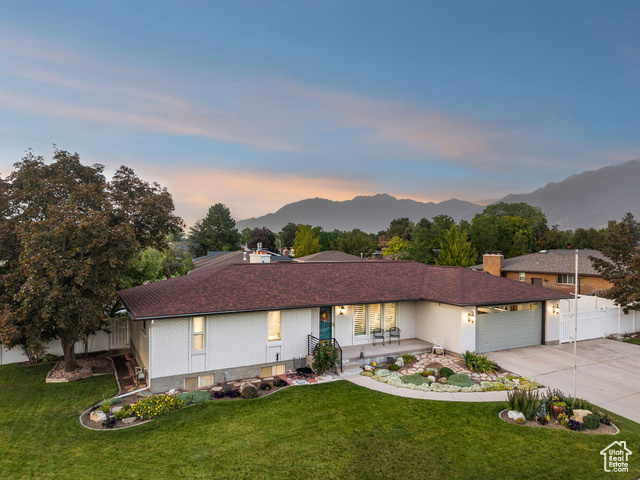 Photo 61 for MLS #2105503 at 1453 E Mums Cir