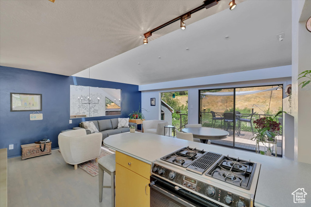 Photo 7 for MLS #2105509 at 510 Spring Creek Rd