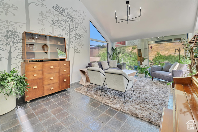 Photo 8 for MLS #2105509 at 510 Spring Creek Rd