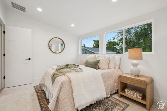 Photo 17 for MLS #2105511 at 951 E Wilson Ave