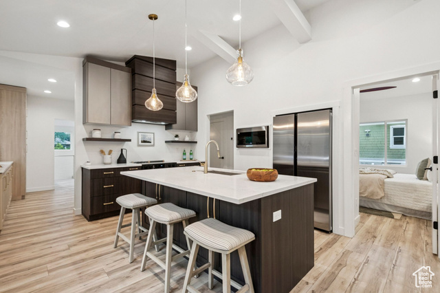 Photo 11 for MLS #2105511 at 951 E Wilson Ave