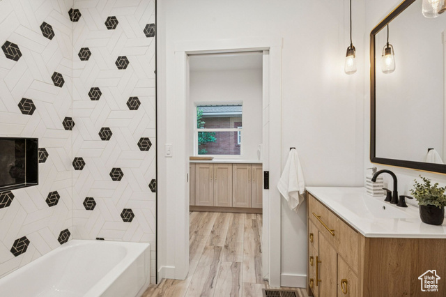 Photo 15 for MLS #2105511 at 951 E Wilson Ave